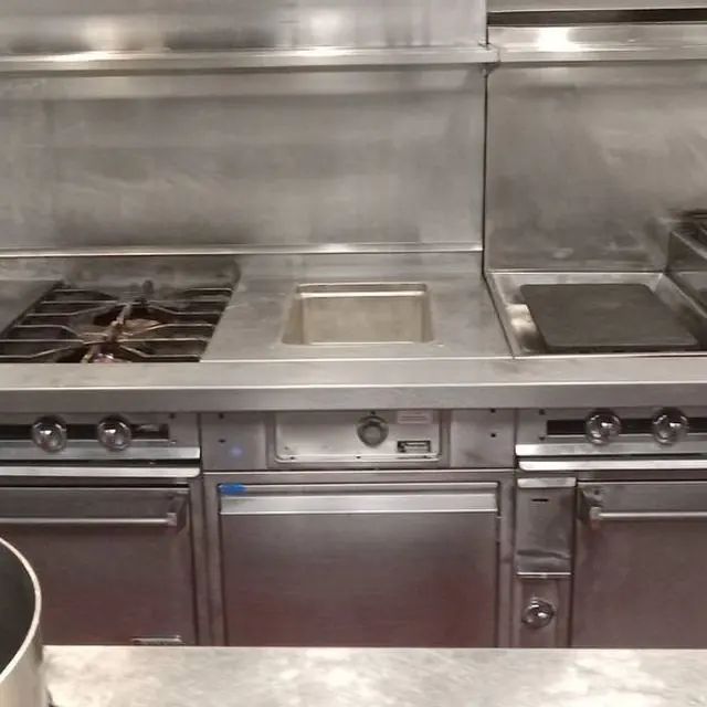 Restaurant: Cooking line wiped down